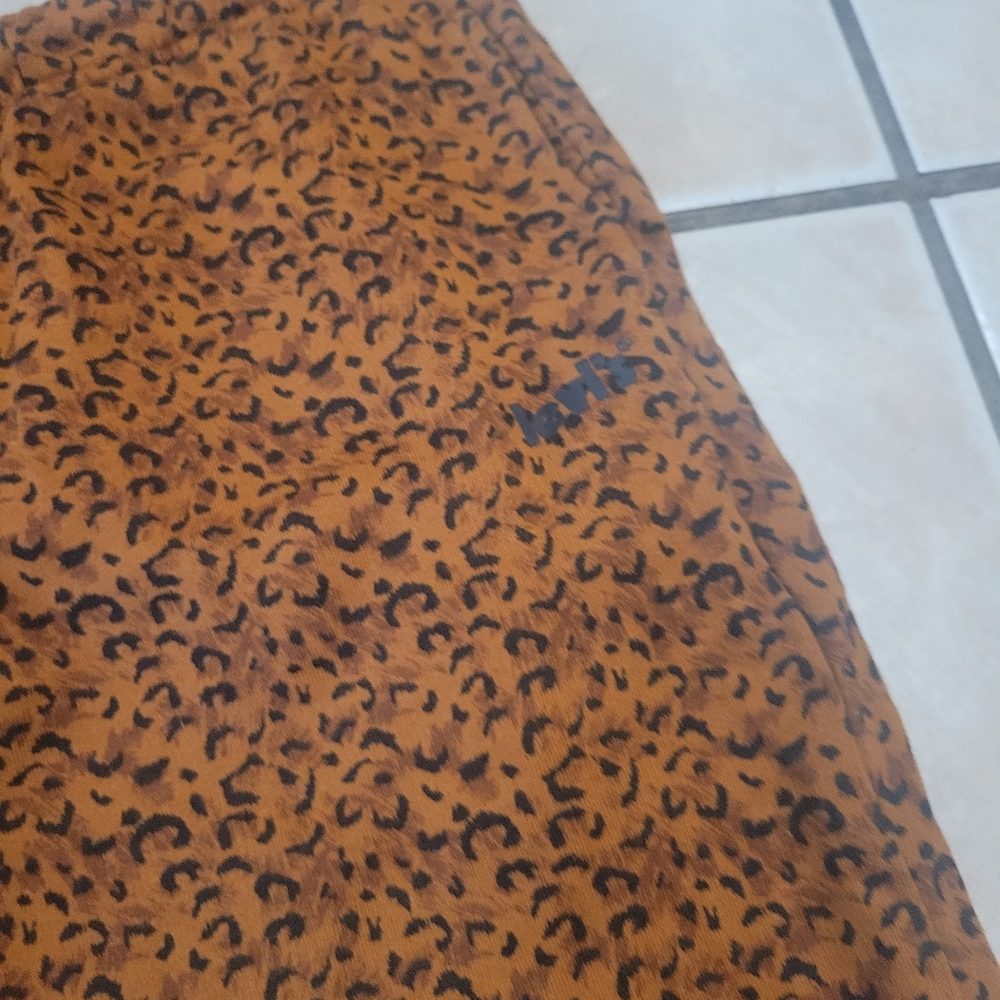 Levi's Brown Leopard Print Pants - Picture 3 of 5